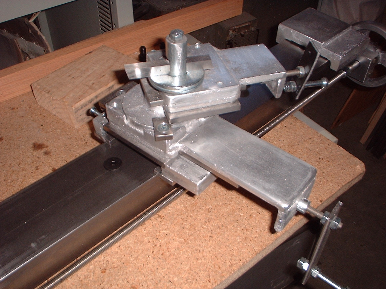 Lathe20060124-004.jpg 
